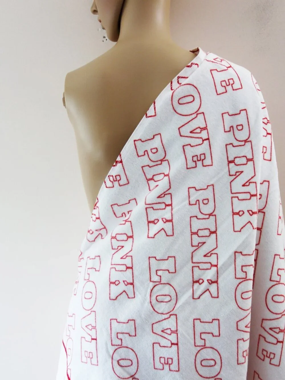 Victoria’s Secret PINK Love Pink Logo Beach Towel Red White Cotton New